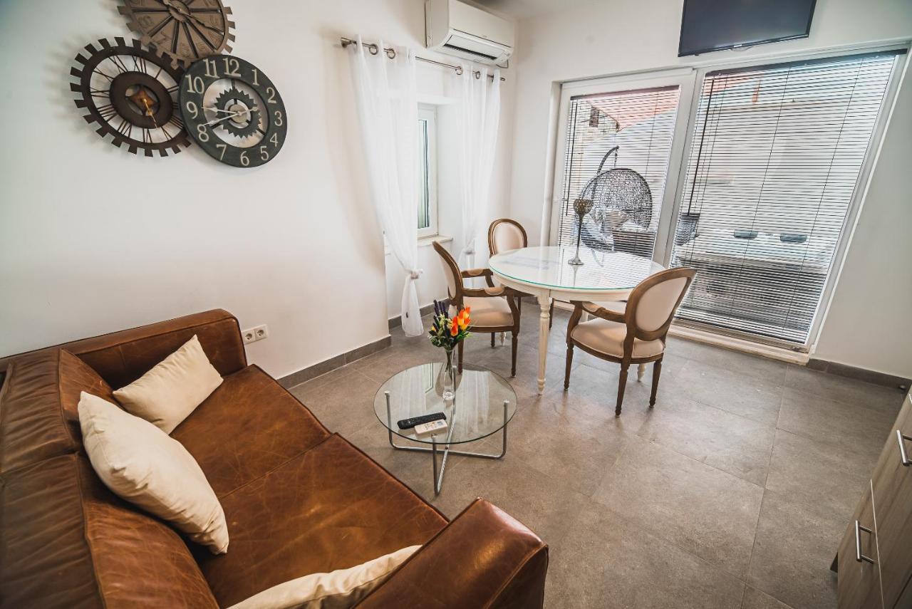 Downtown Luxury Apartments With Hot Tub Vodice Exterior foto