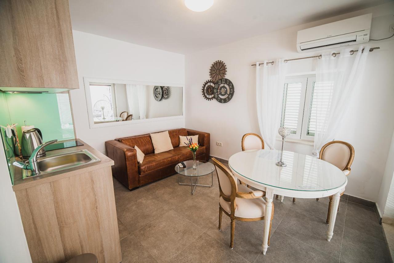 Downtown Luxury Apartments With Hot Tub Vodice Exterior foto