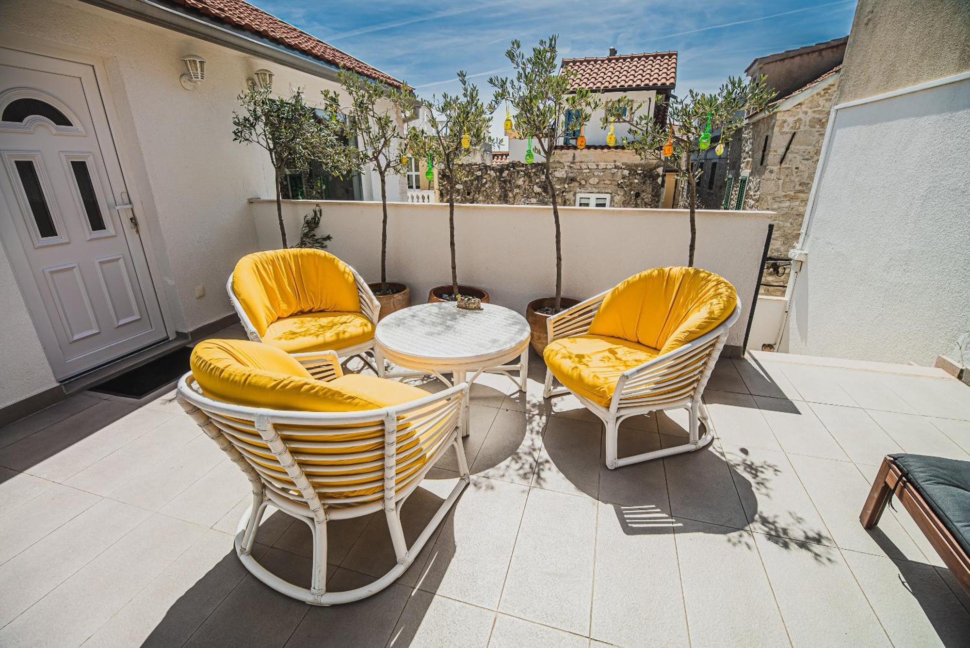 Downtown Luxury Apartments With Hot Tub Vodice Cameră foto